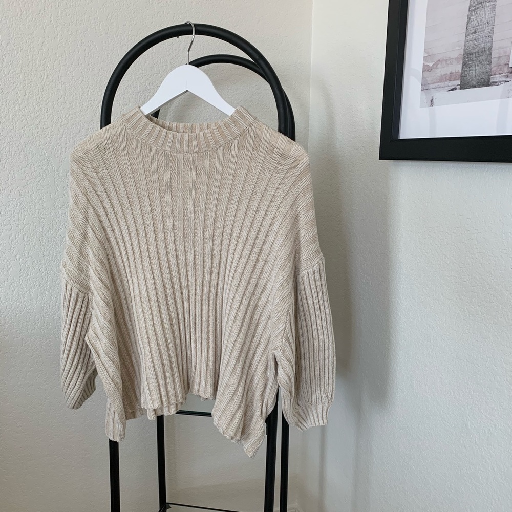 NWOT Urban Outfitters Balloon Sleeve Sweater